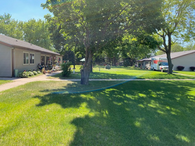 140 S Sandcrest Ave - Photo 3 of 3