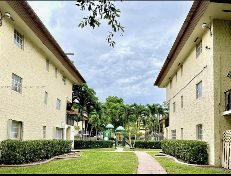 8650 Sw 109th Ave #3-104 - Photo 2 of 15