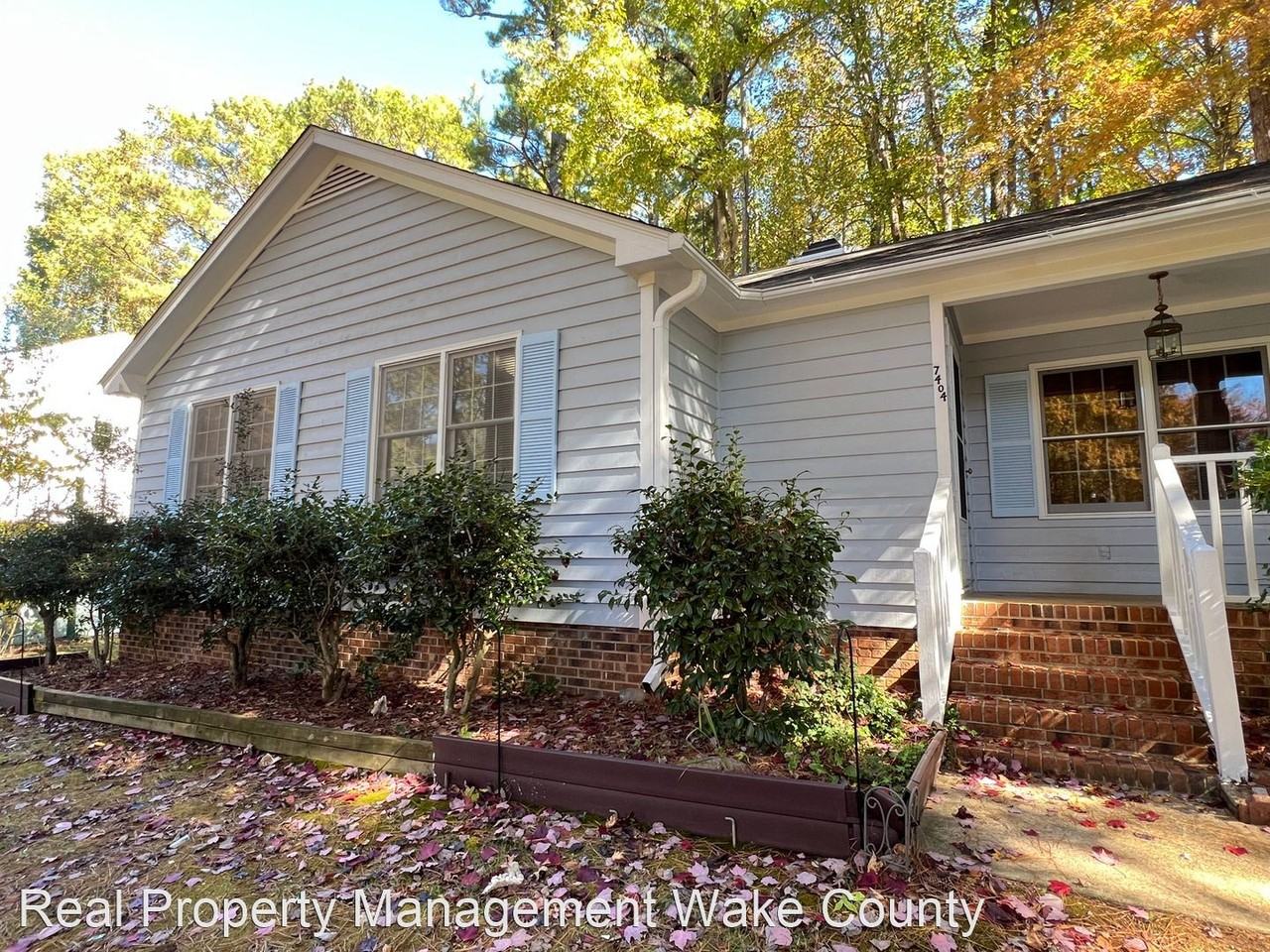 7404 Valley Run Dr - Photo 3 of 33