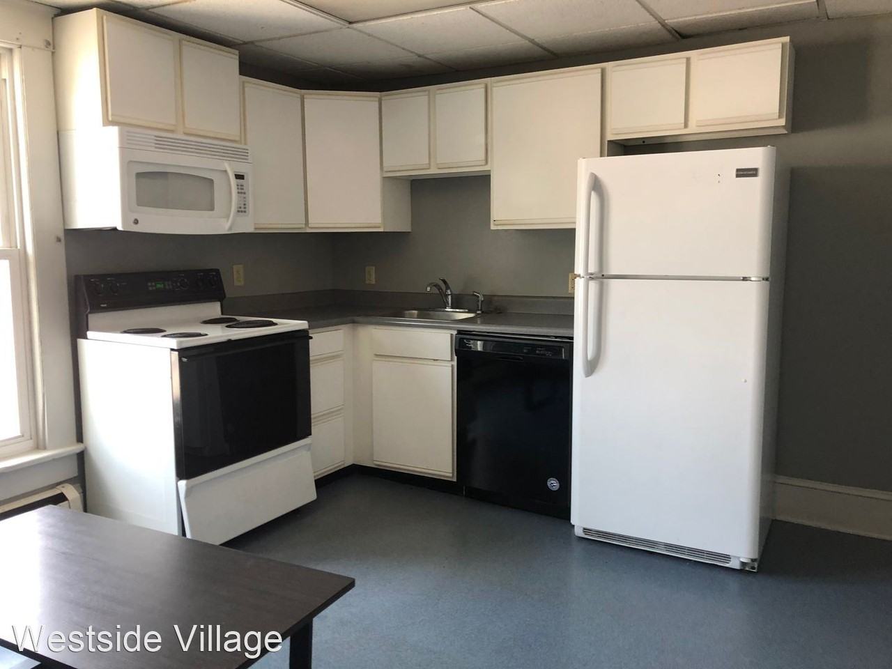 633 W. College Ave. - Photo 2 of 19