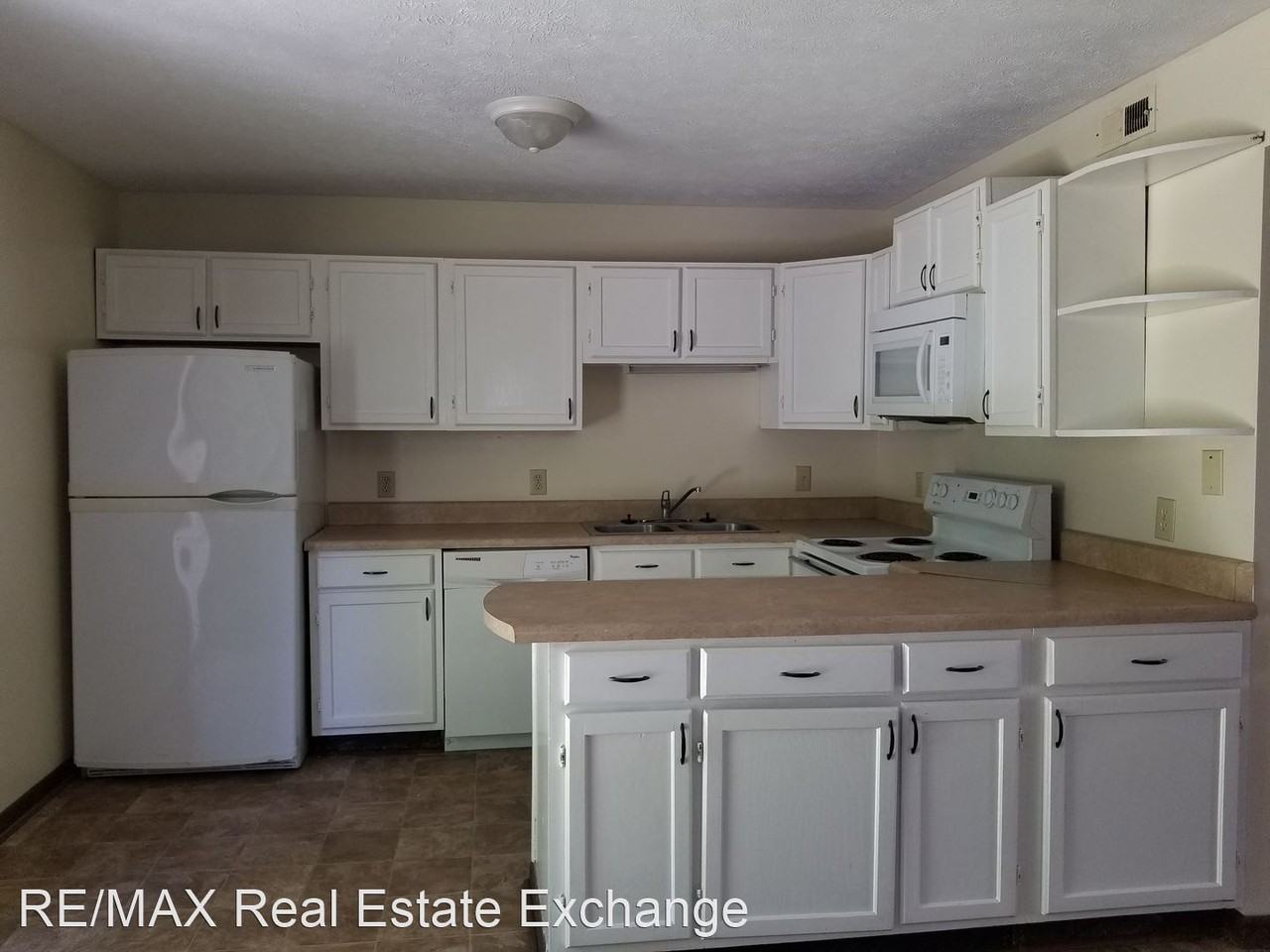 Oak Street - Photo 2 of 12