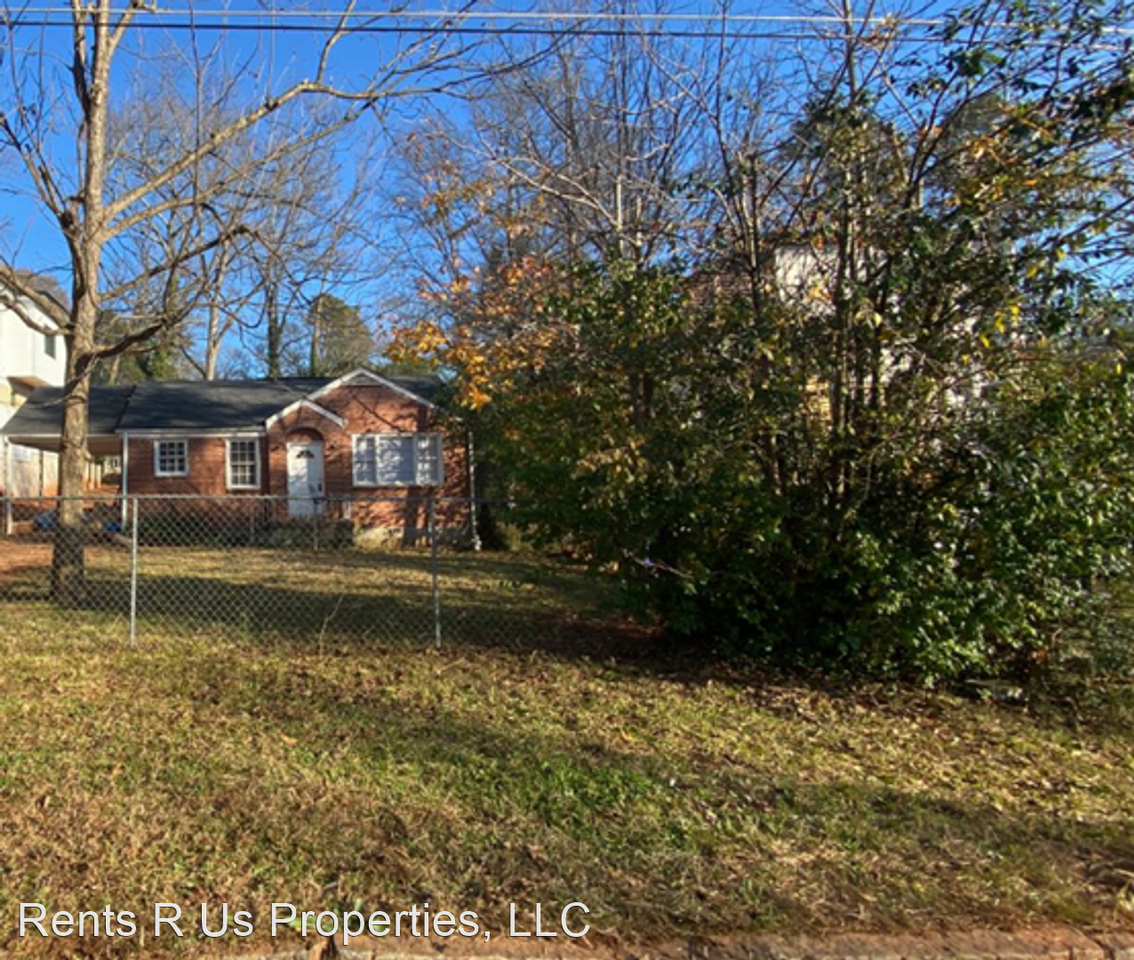 666 Parker Ave - Photo 2 of 10