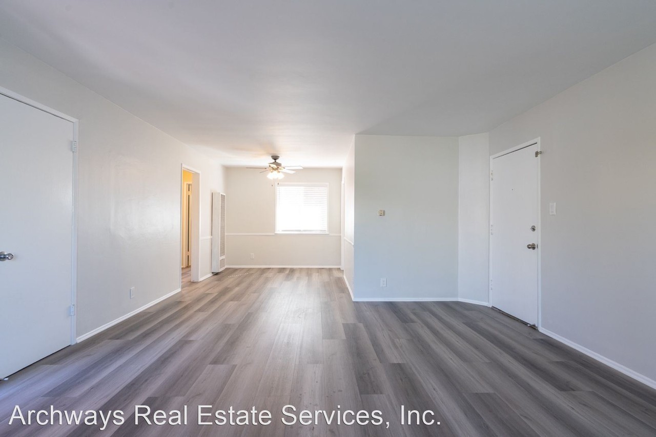 3714 - 3718 1/2 Corinth Ave. - Photo 3 of 15