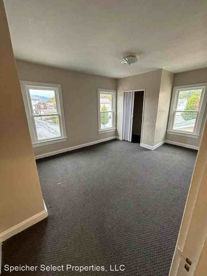 310-312 8th Avenue - Photo 2 of 6