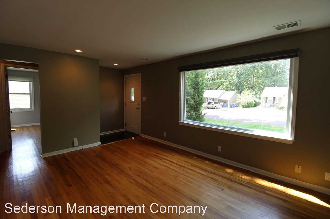 7625 Conser St - Photo 3 of 9