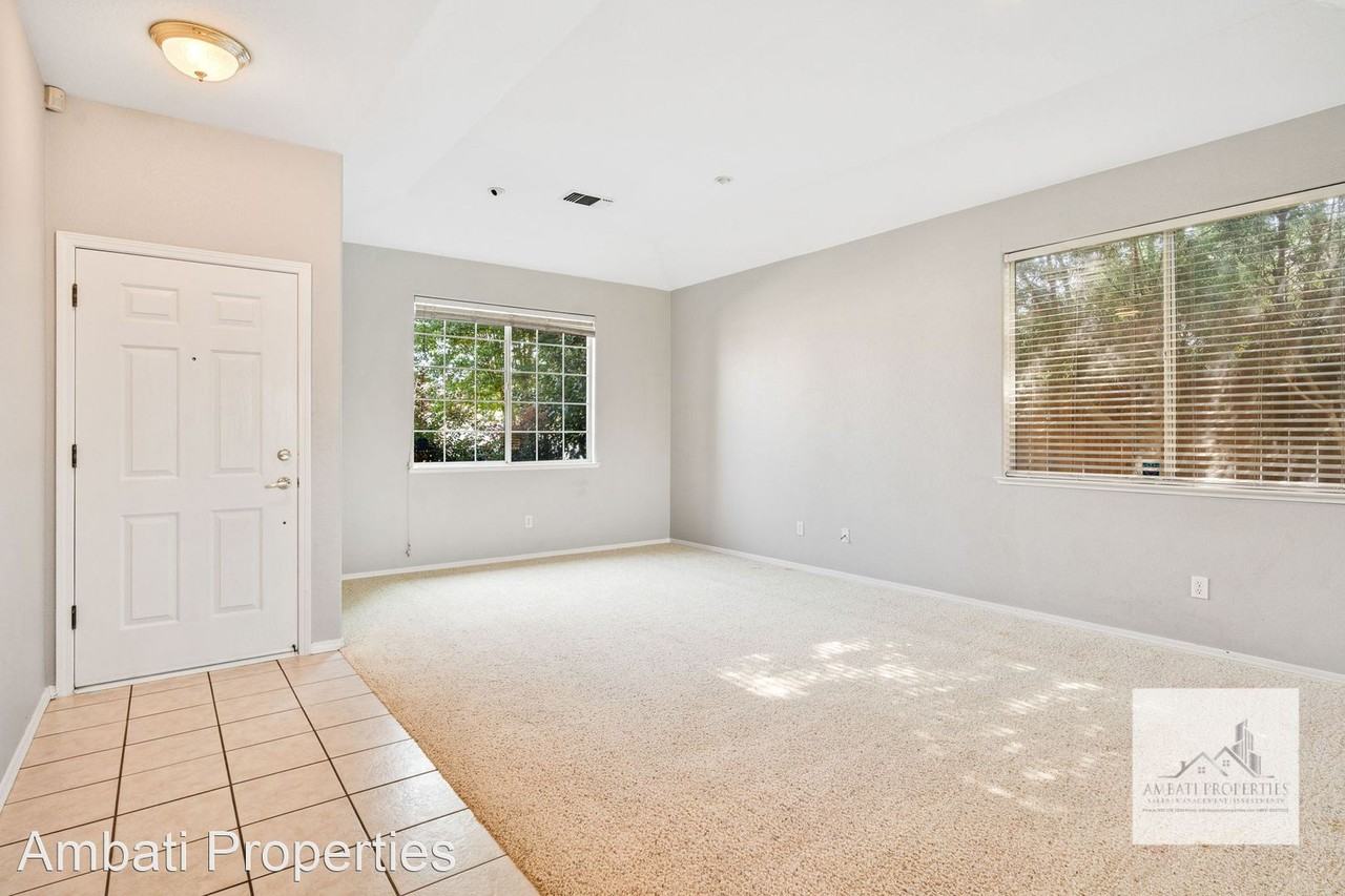 2261 E Solar Ave - Photo 2 of 14