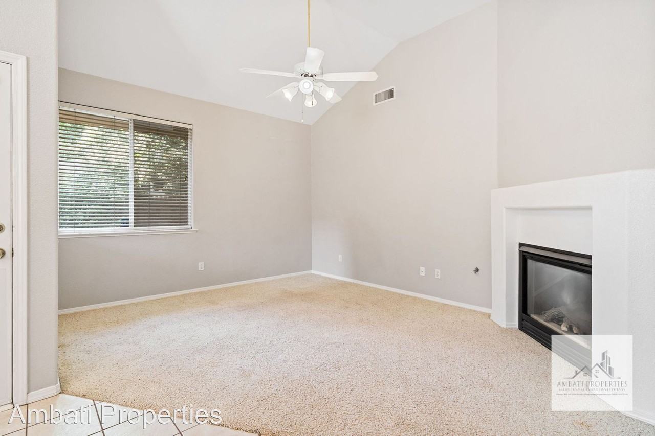 2261 E Solar Ave - Photo 3 of 14