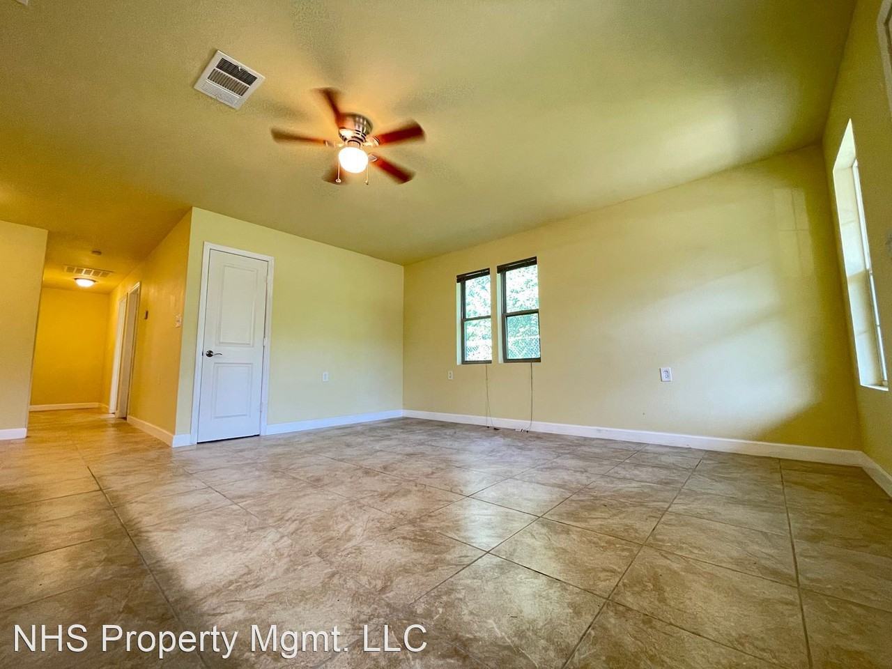 3/2 Duplex Country Living - Photo 3 of 16
