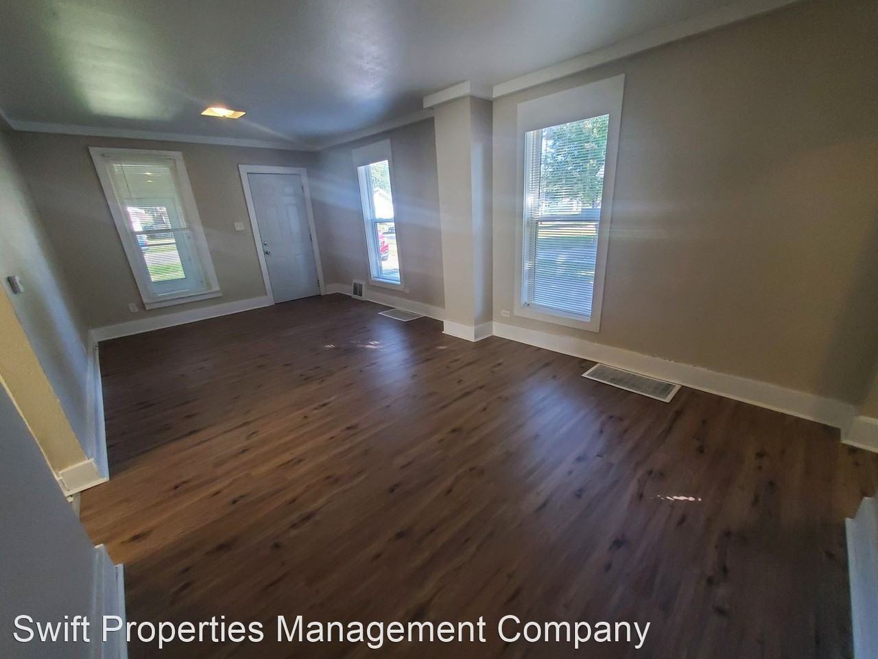 2729 E Grand Ave - Photo 3 of 23