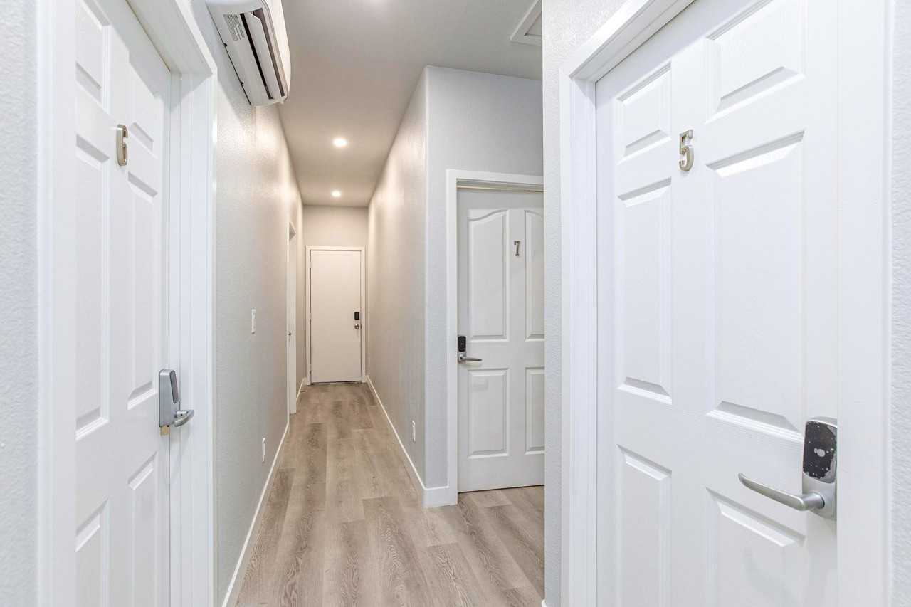 Ridgedale Ave - Photo 6 of 24