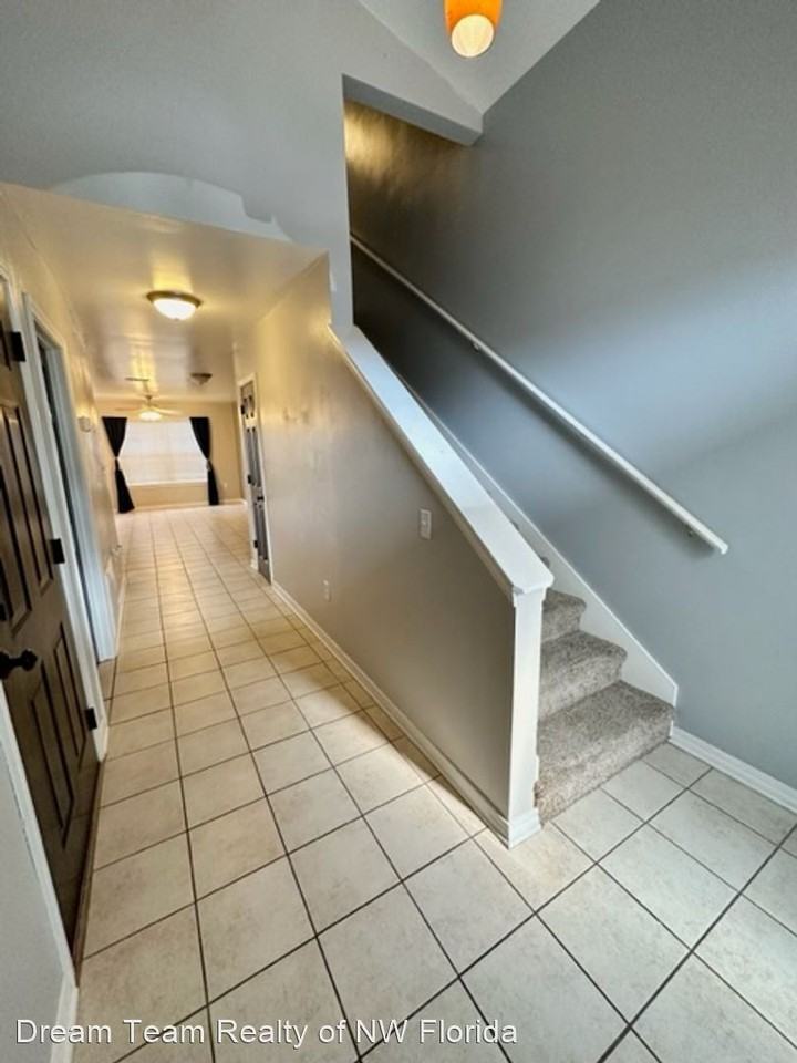 133 Noblat Dr - Photo 2 of 22