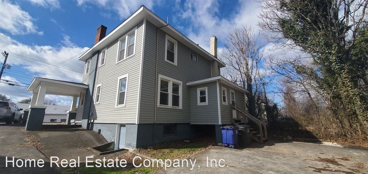 4011 Indiana Ave - Photo 2 of 17