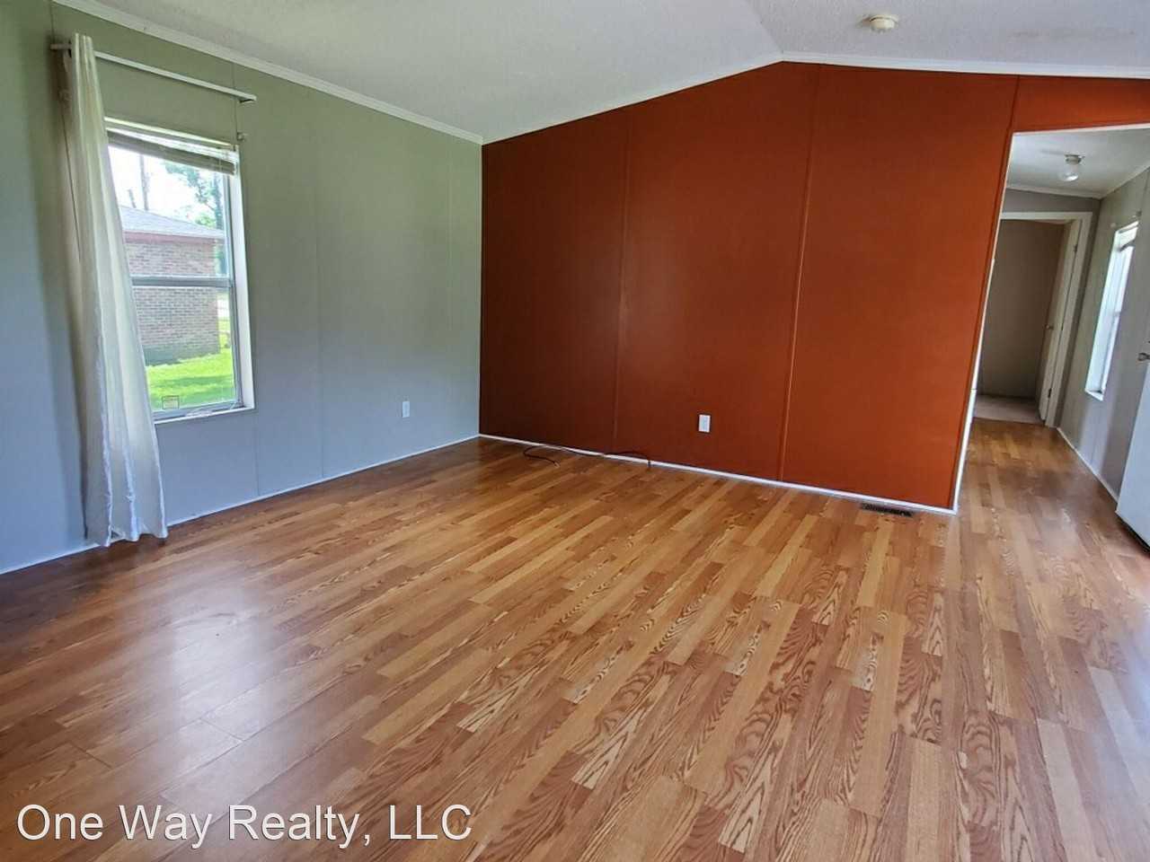 332 Grogan Ln - Photo 2 of 15