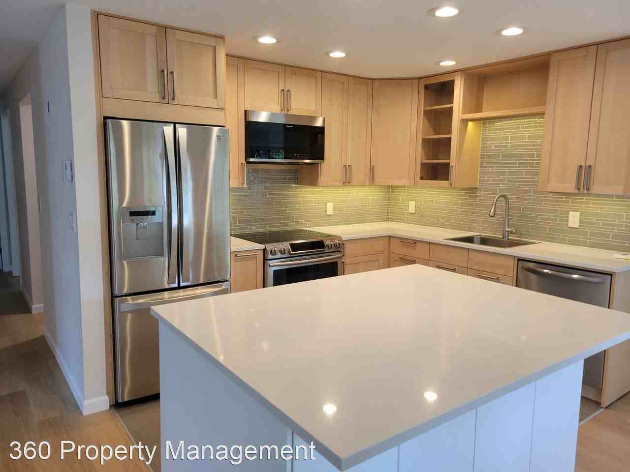 1138 Thomas St - Photo 3 of 50