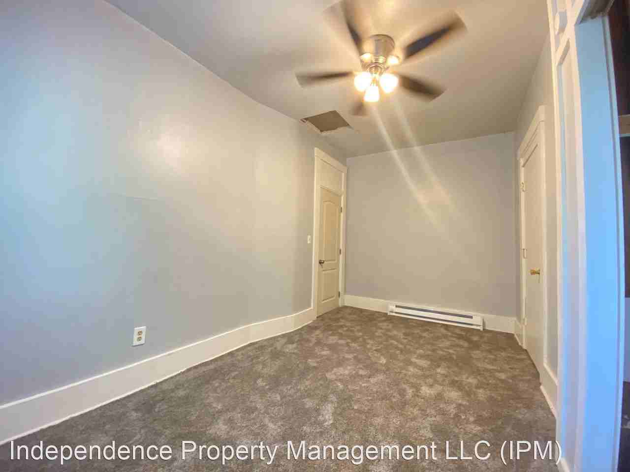 409 N 4th St - Photo 3 of 20