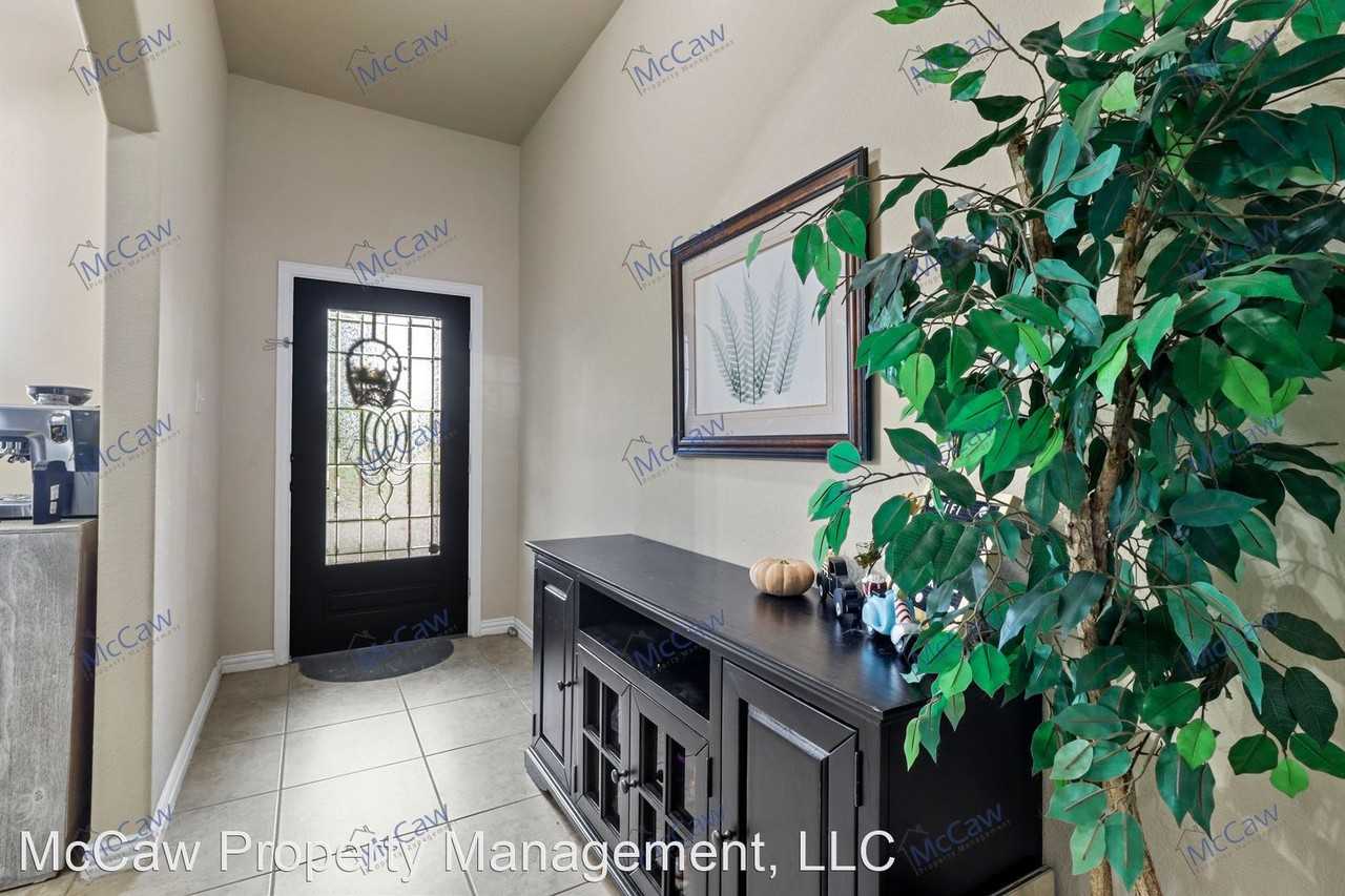 5720 Fountain Flat Dr - Photo 2 of 15