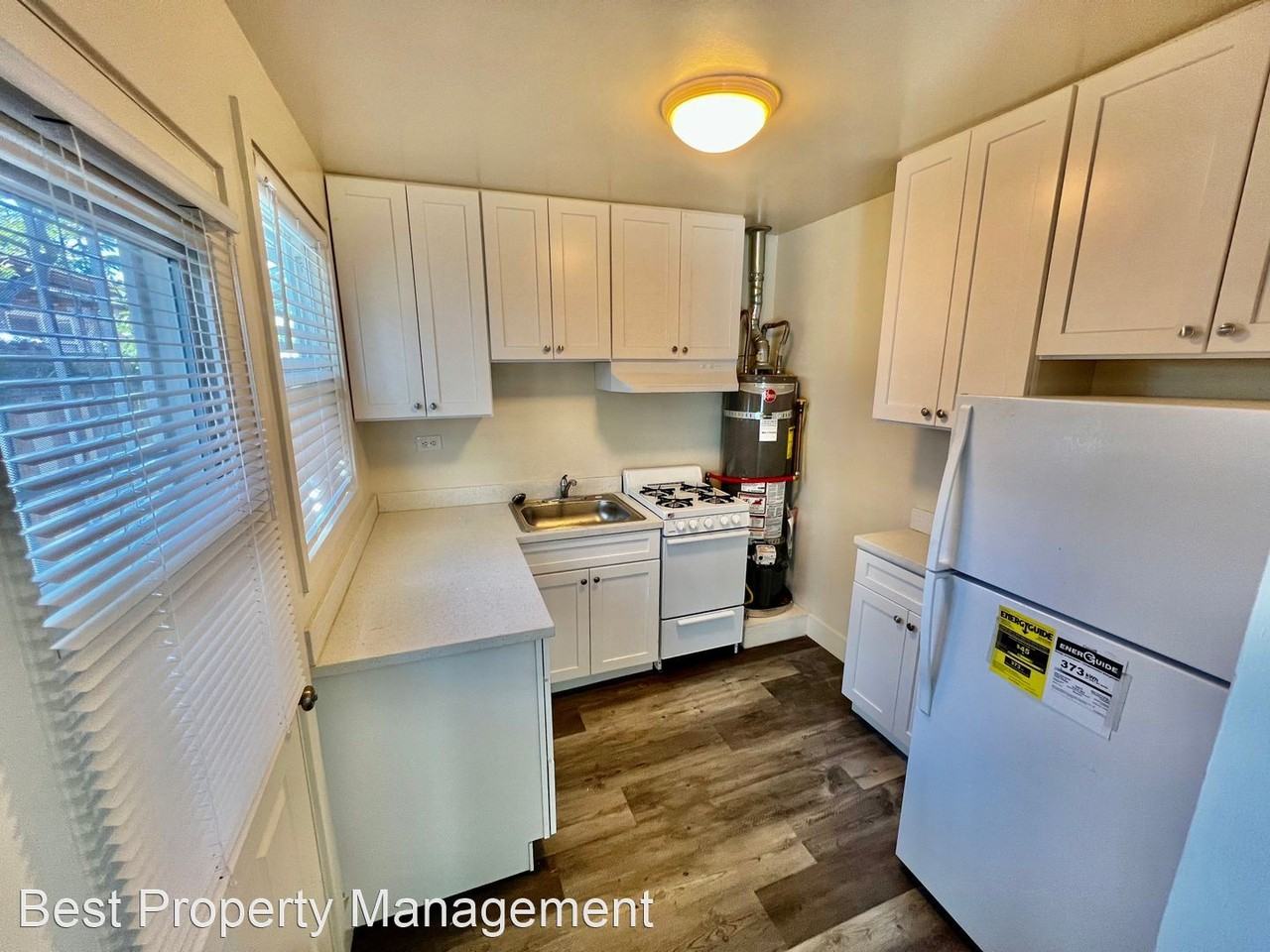 767 Fargo Ave - Photo 2 of 3