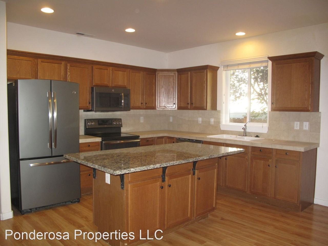 1640 W Carson Ave - Photo 3 of 14