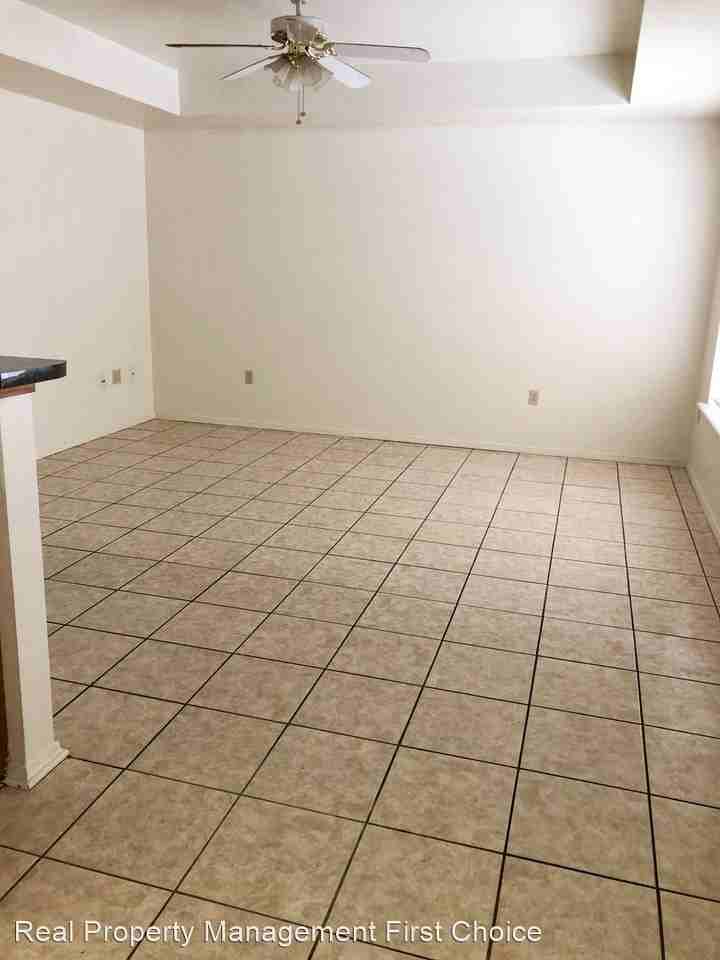 1439B Brazil Ave - Photo 3 of 10