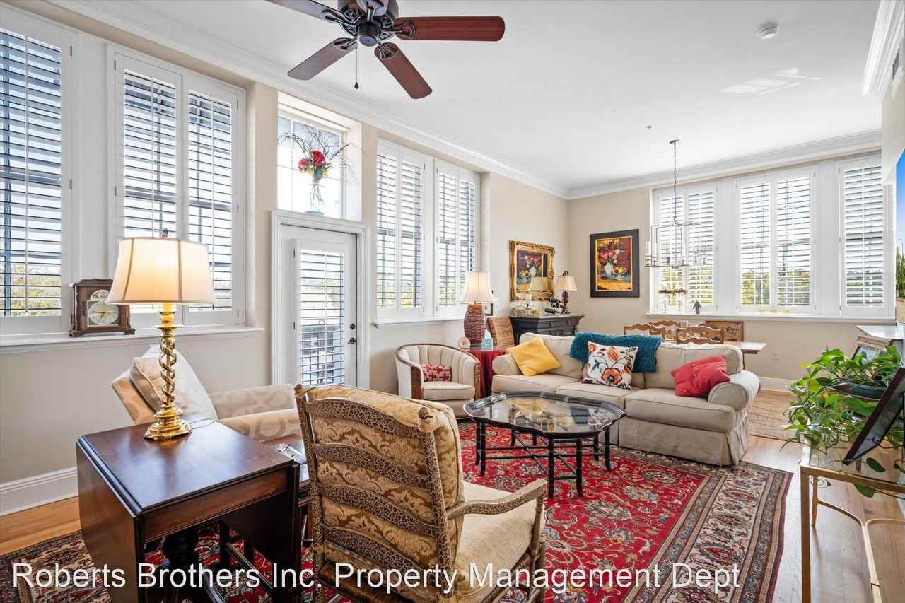 753 Saint Francis St #2001B - Photo 2 of 21