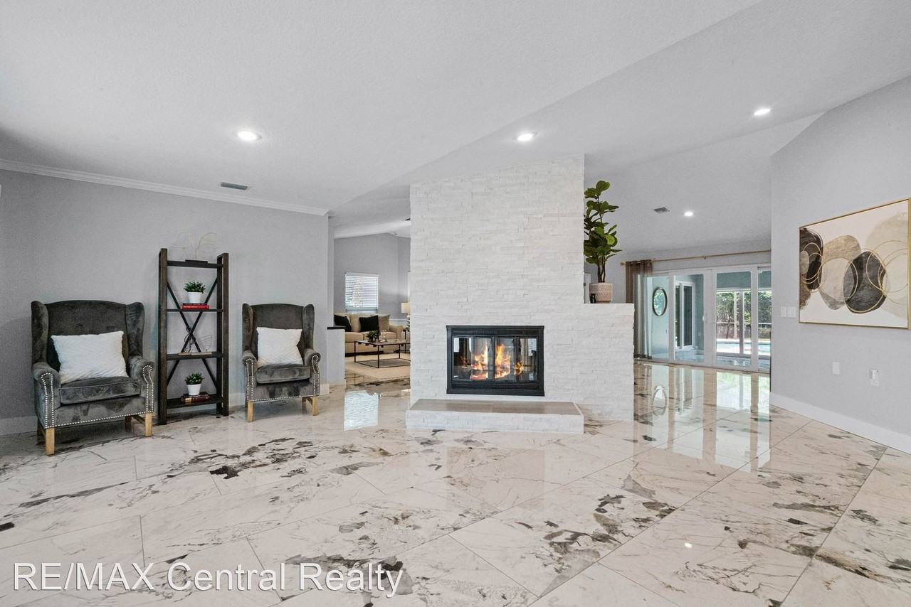 5738 Masters Blvd - Photo 3 of 14