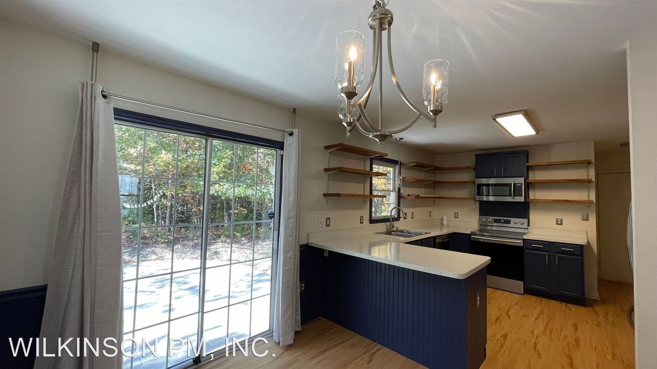 4215 Manette Dr - Photo 2 of 15