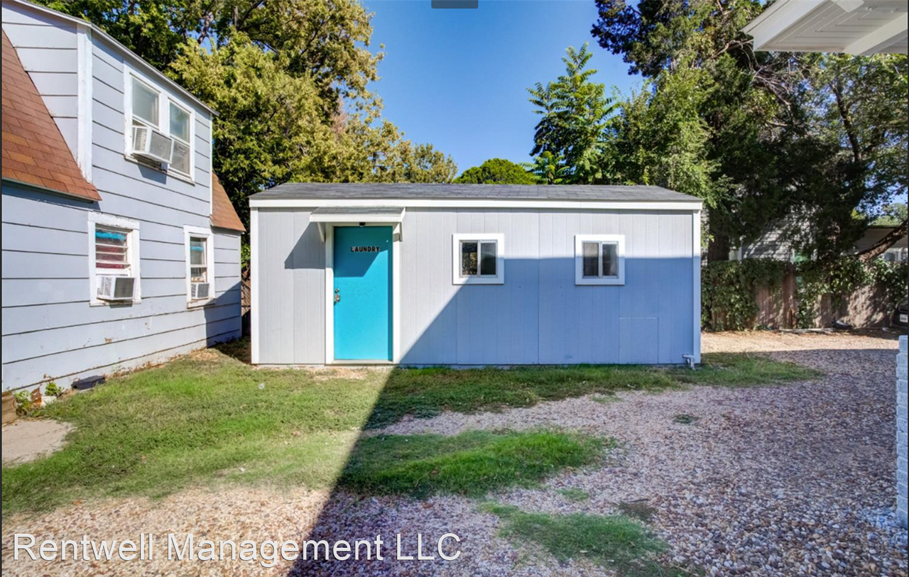 2116 15th Street - Photo 3 of 3