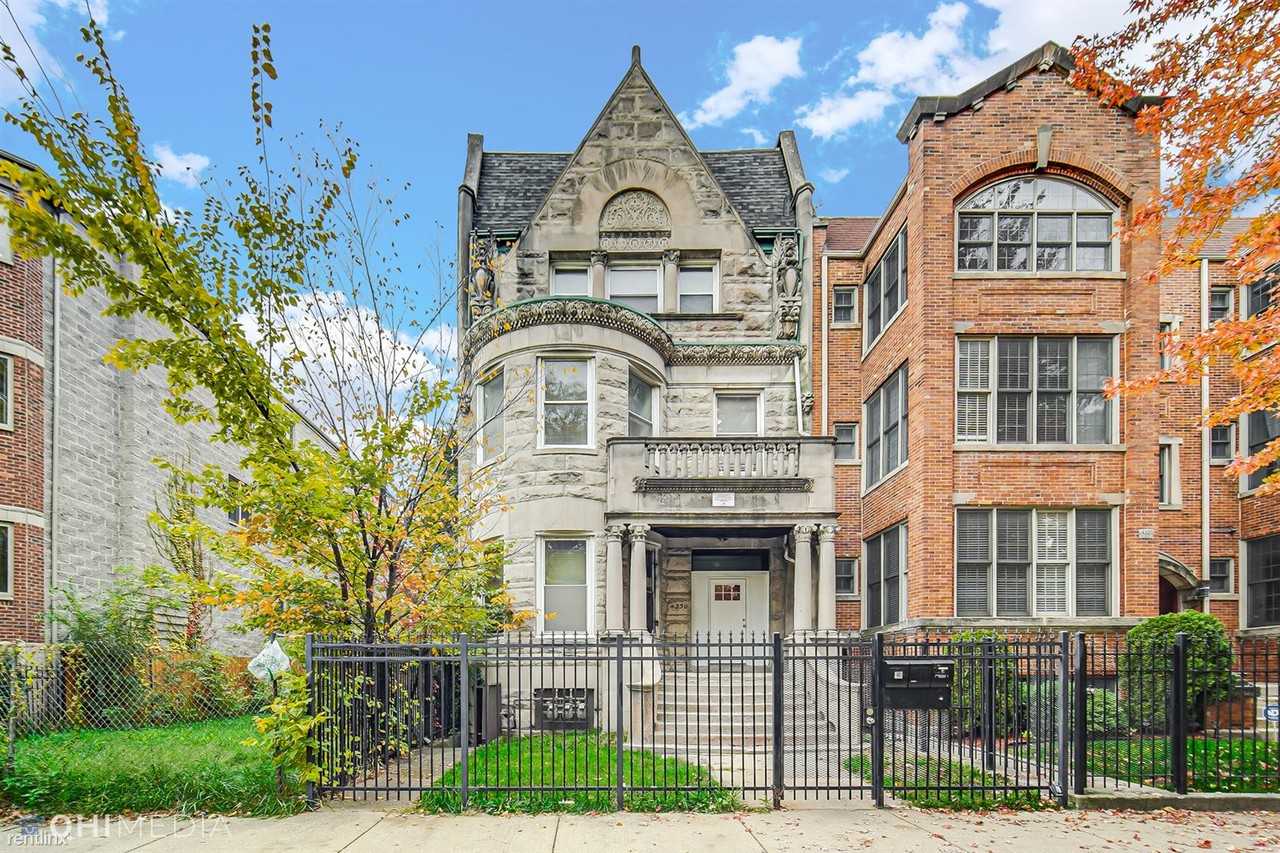 4330 South Doctor Martin Luther King Junior Drive - Photo 2 of 17