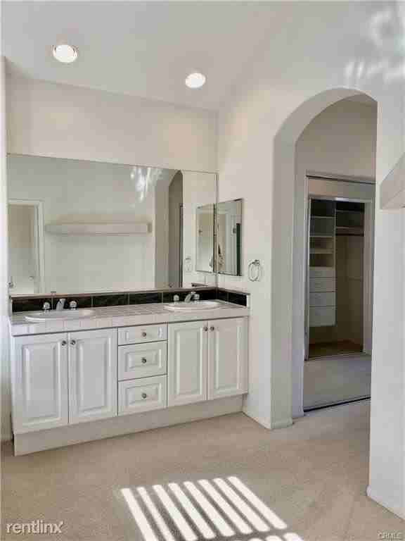 9 Splendore Dr - Photo 2 of 10