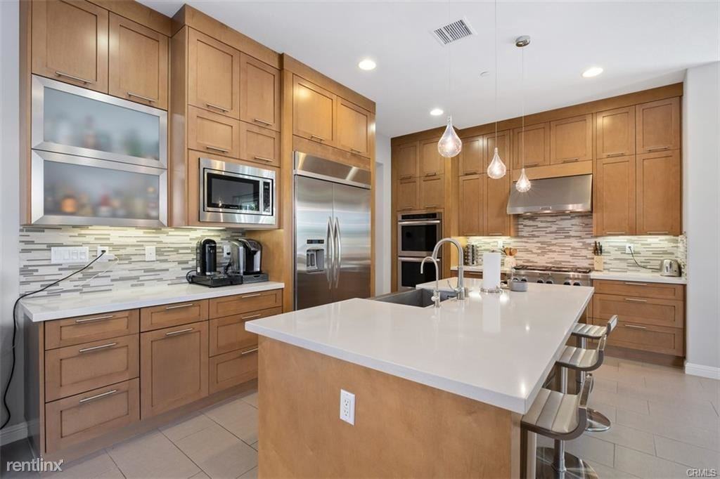 12 Windflower - Photo 2 of 10