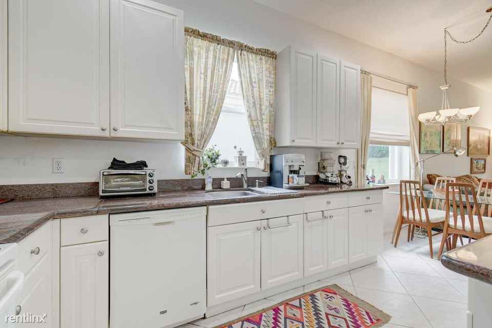 9336 Heron Cove Dr - Photo 2 of 26