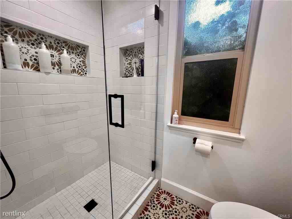 20891 Sailmaker Cir - Photo 2 of 12