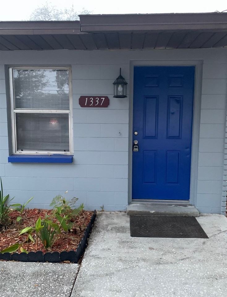 1337 E Parker St - Photo 3 of 18