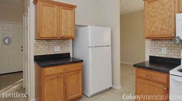 9408 Black Thorn Loop - Photo 3 of 20