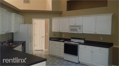 802 Royal Oak Ct - Photo 2 of 3