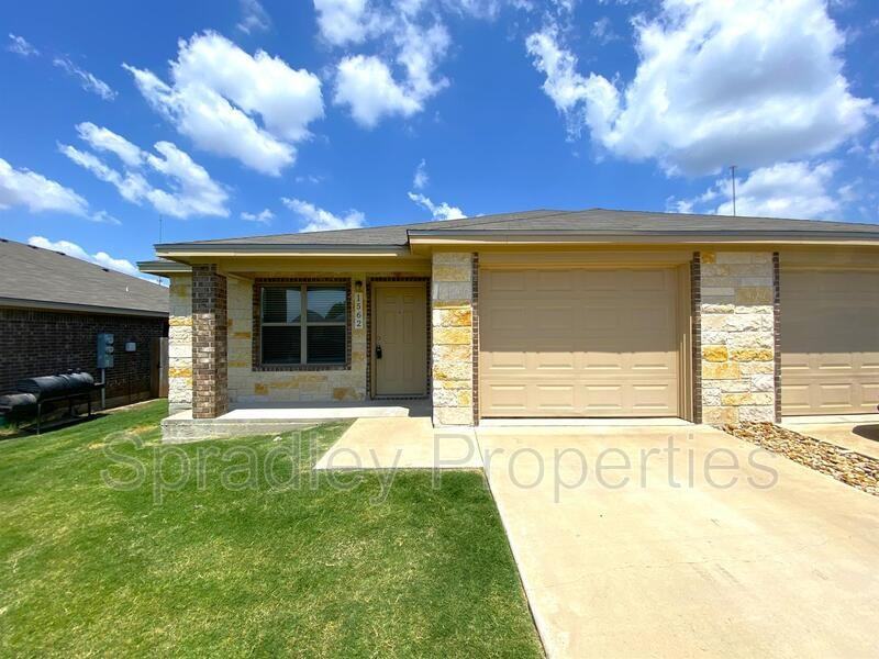 1562 Brady Way - Photo 3 of 12