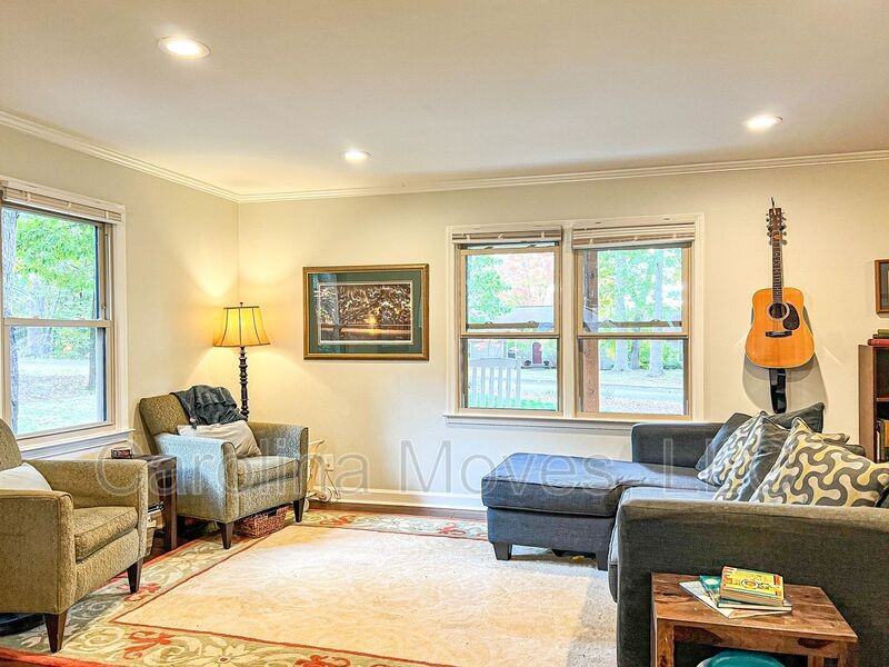 219 Crestwood Dr - Photo 7 of 29