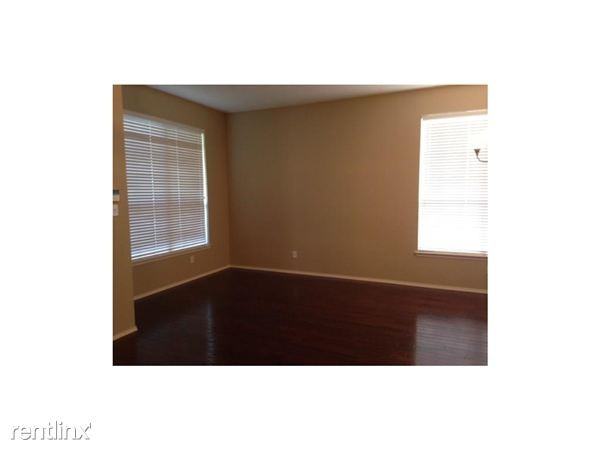 7072 Chinquapin Dr - Photo 2 of 6