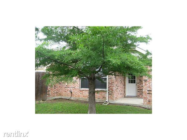 7072 Chinquapin Dr - Photo 3 of 6