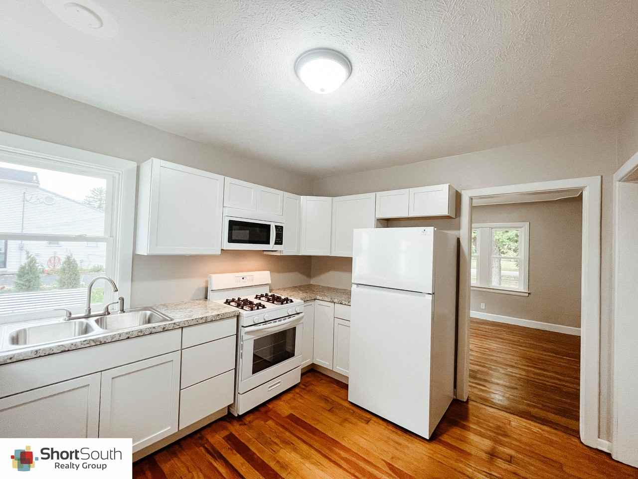 238 Cummings Ave Sw - Photo 2 of 30