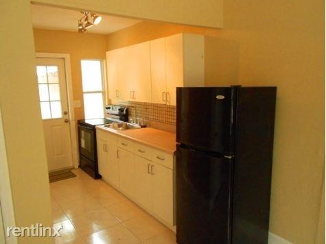 7400 2nd Ave N #B - Photo 3 of 10