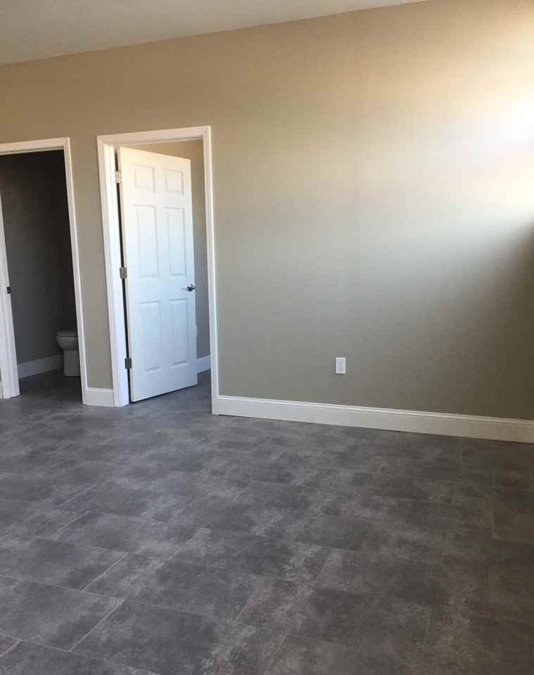 916 Shall St - Photo 3 of 9