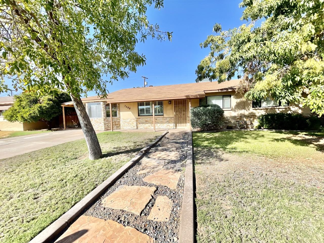 7508 E Diamond St - Photo 2 of 27