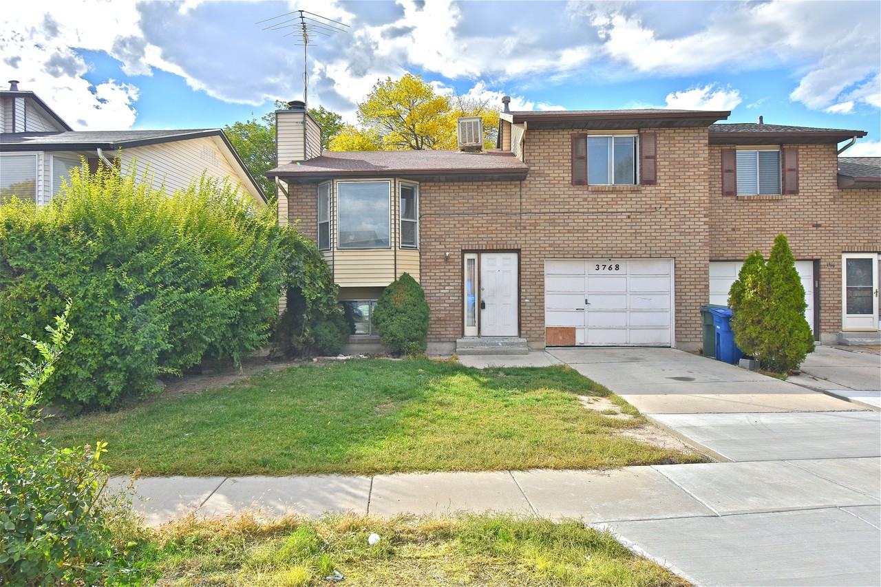 3768 Sw - Photo 2 of 31