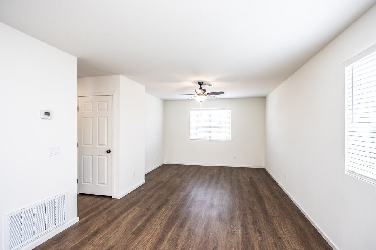 2525 W State Ave #D - Photo 6 of 21