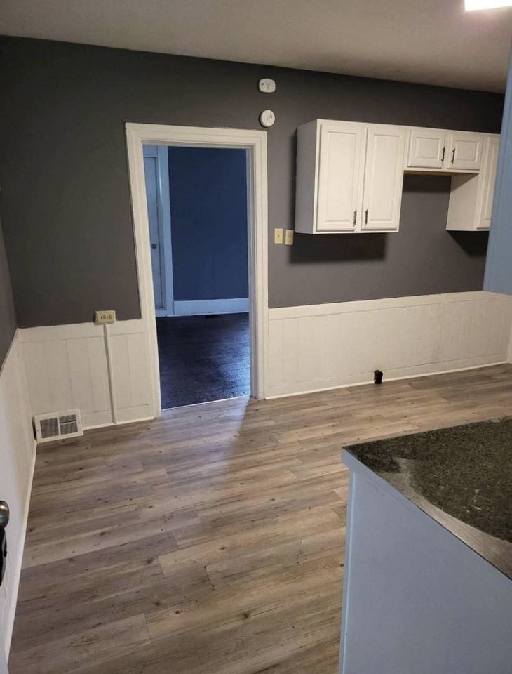 27 N High St #27B - Photo 5 of 6