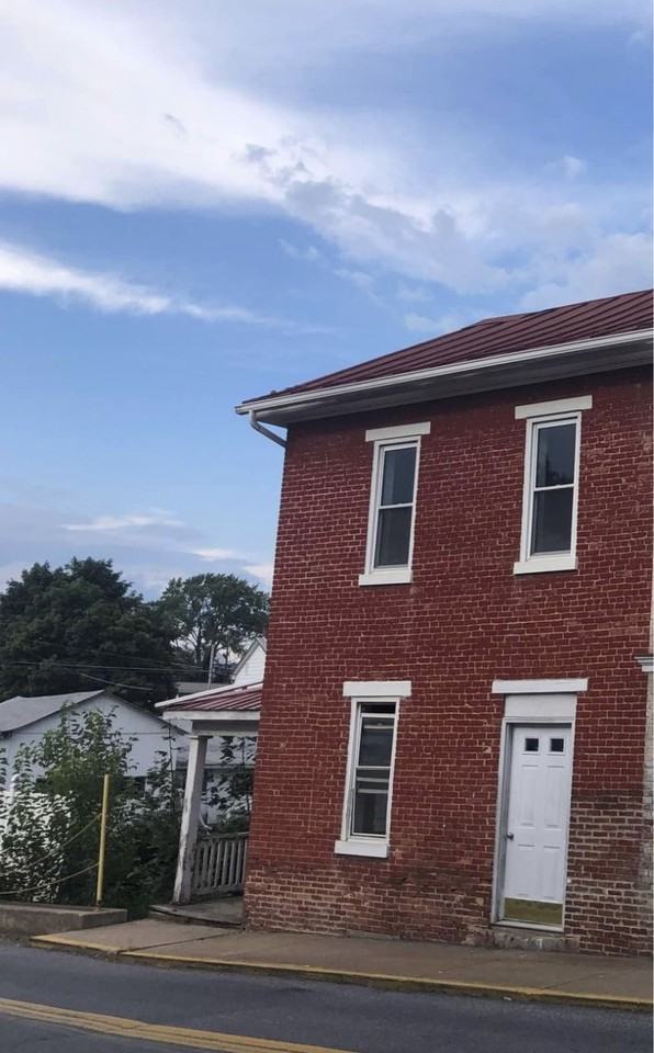 27 N High St #27B - Photo 6 of 6