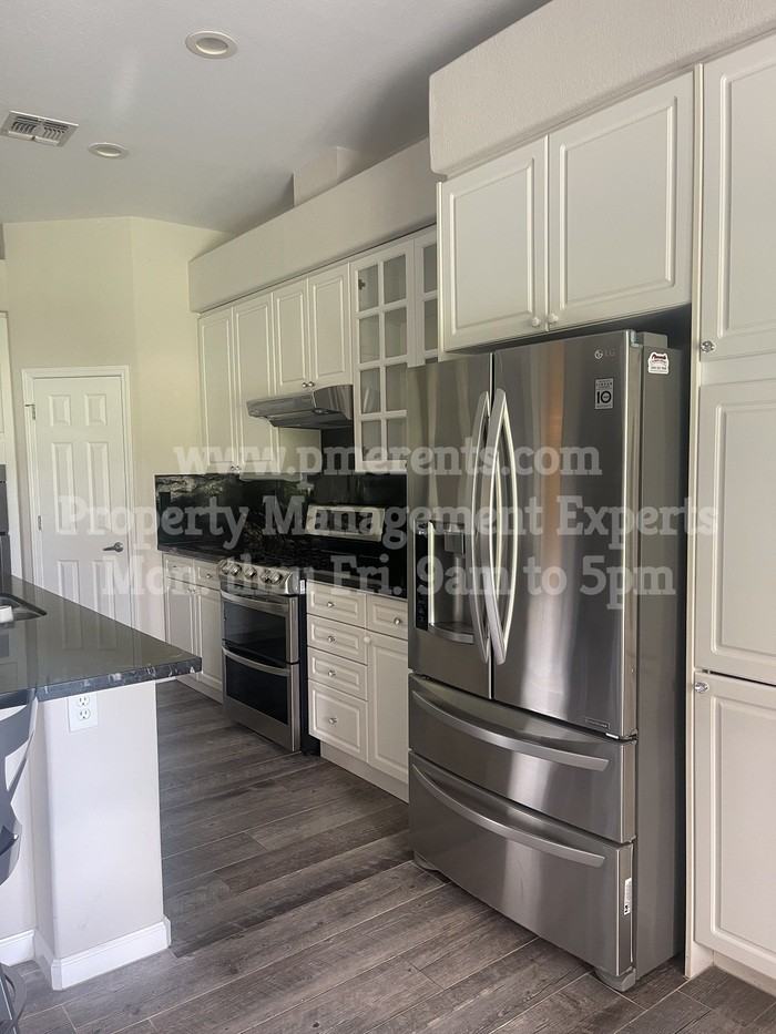 4260 Pebble Beach Dr - Photo 3 of 21