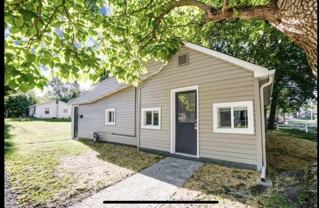 908 E Garfield St - Photo 1 of 1