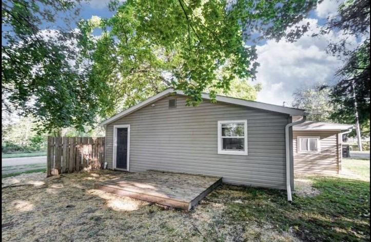 908 E Garfield St - Photo 2 of 9